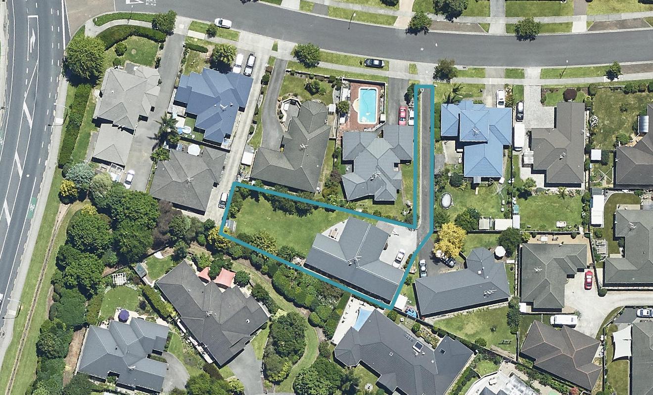 12 Manor Park Drive, Pyes Pa, Tauranga - Carousel 1