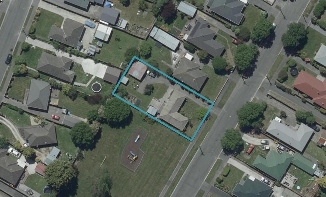 37 Emlyn Place, Avondale, Christchurch - Carousel 1