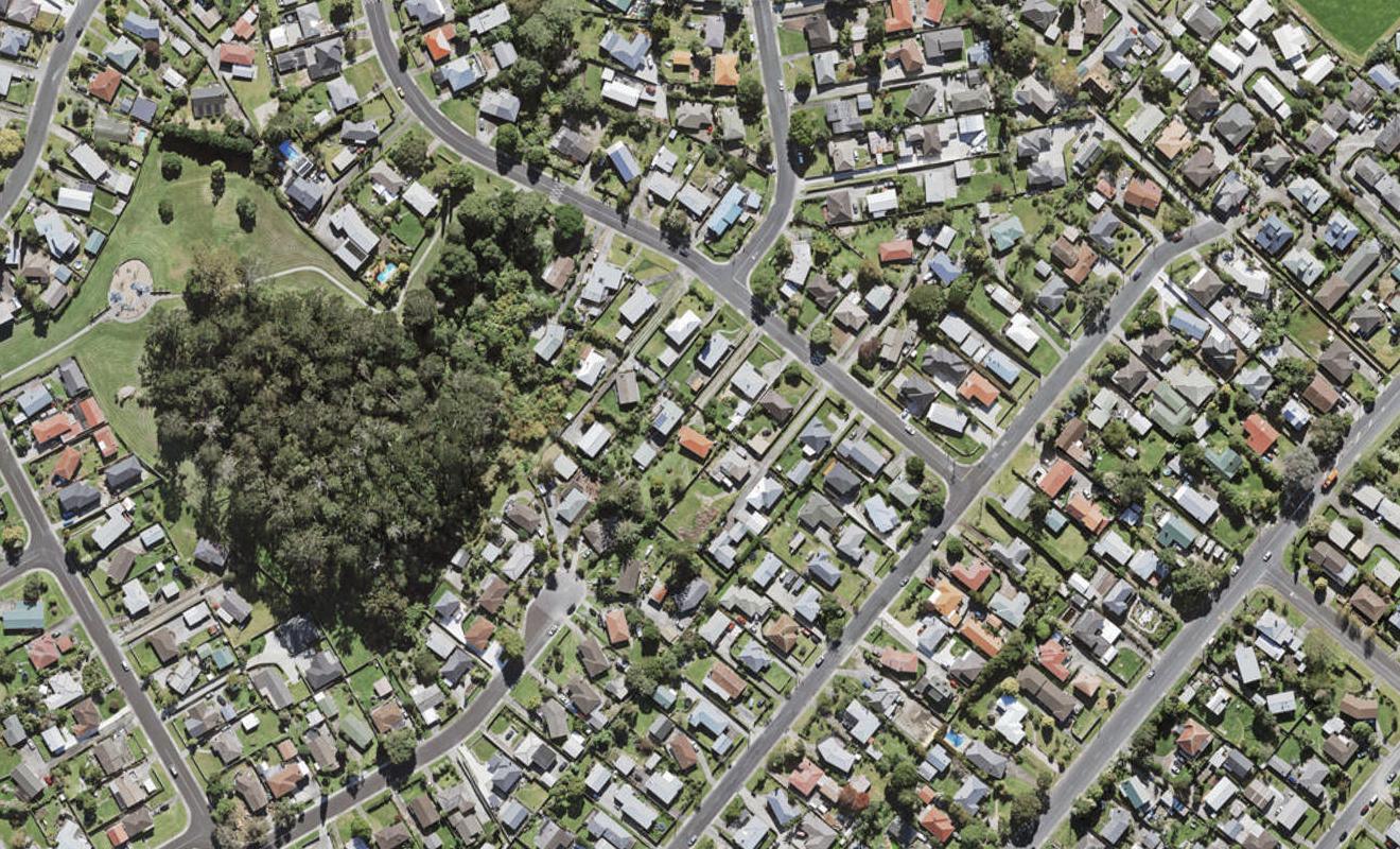 14 Glendene Avenue, Glendene, Auckland - Carousel 1
