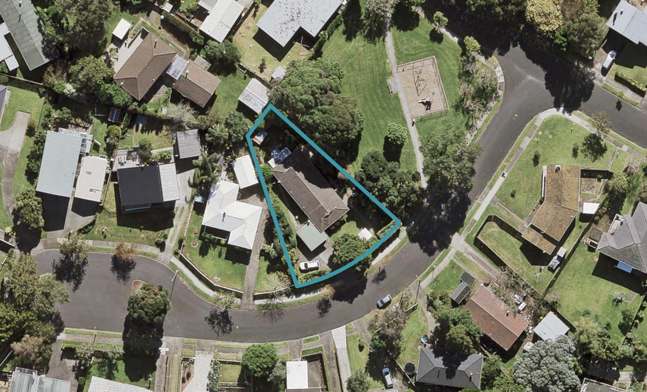 2/3 Anarahi Place, Mangere Bridge, Auckland - Carousel 1