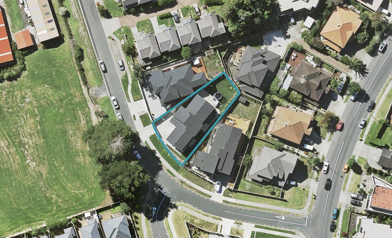 63 Masons Road, Oteha, Auckland - Carousel 1