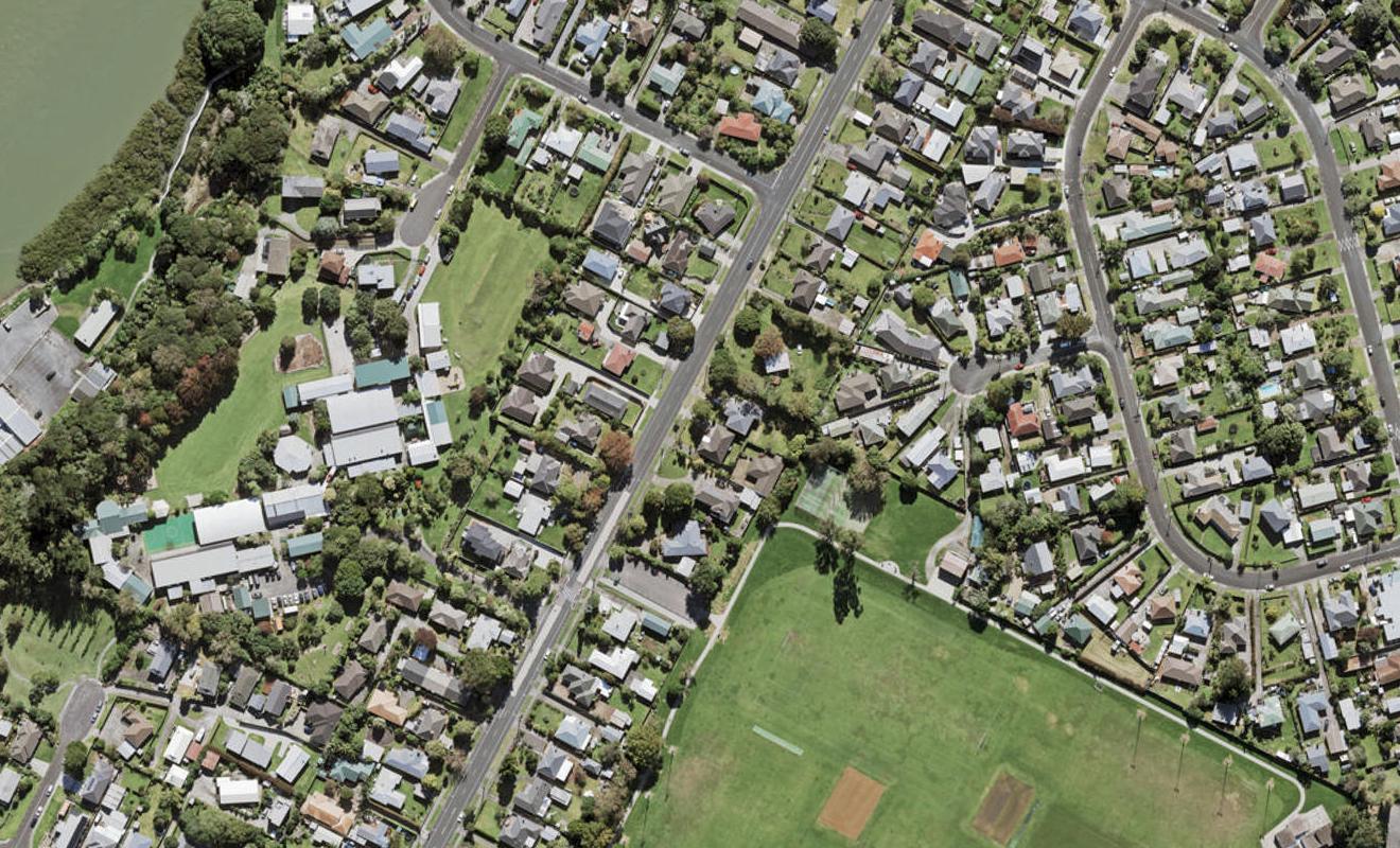 1/64 Matipo Road, Te Atatu Peninsula, Auckland - Carousel 1