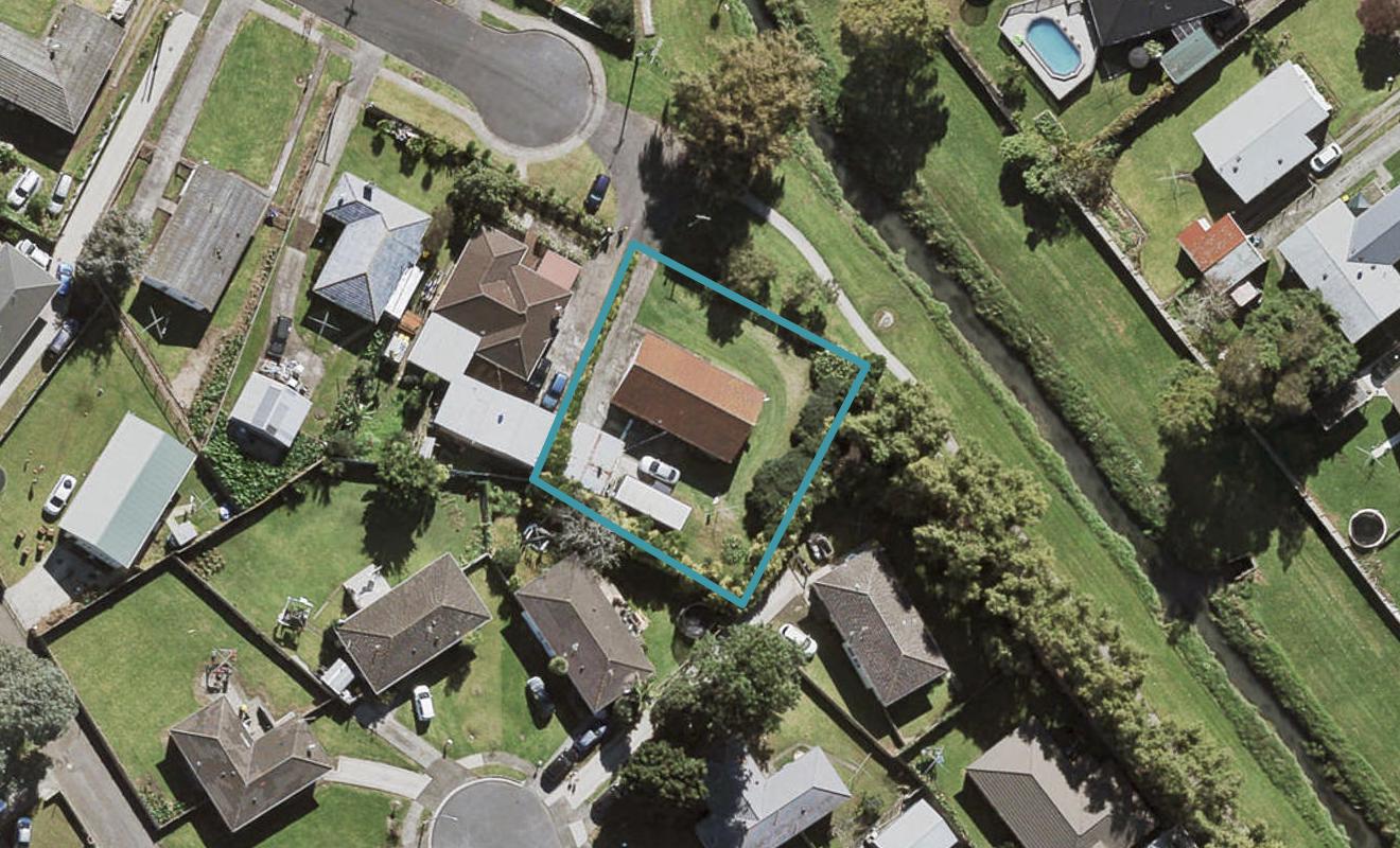 13 Hinau Road, Mangere Bridge, Auckland - Carousel 1