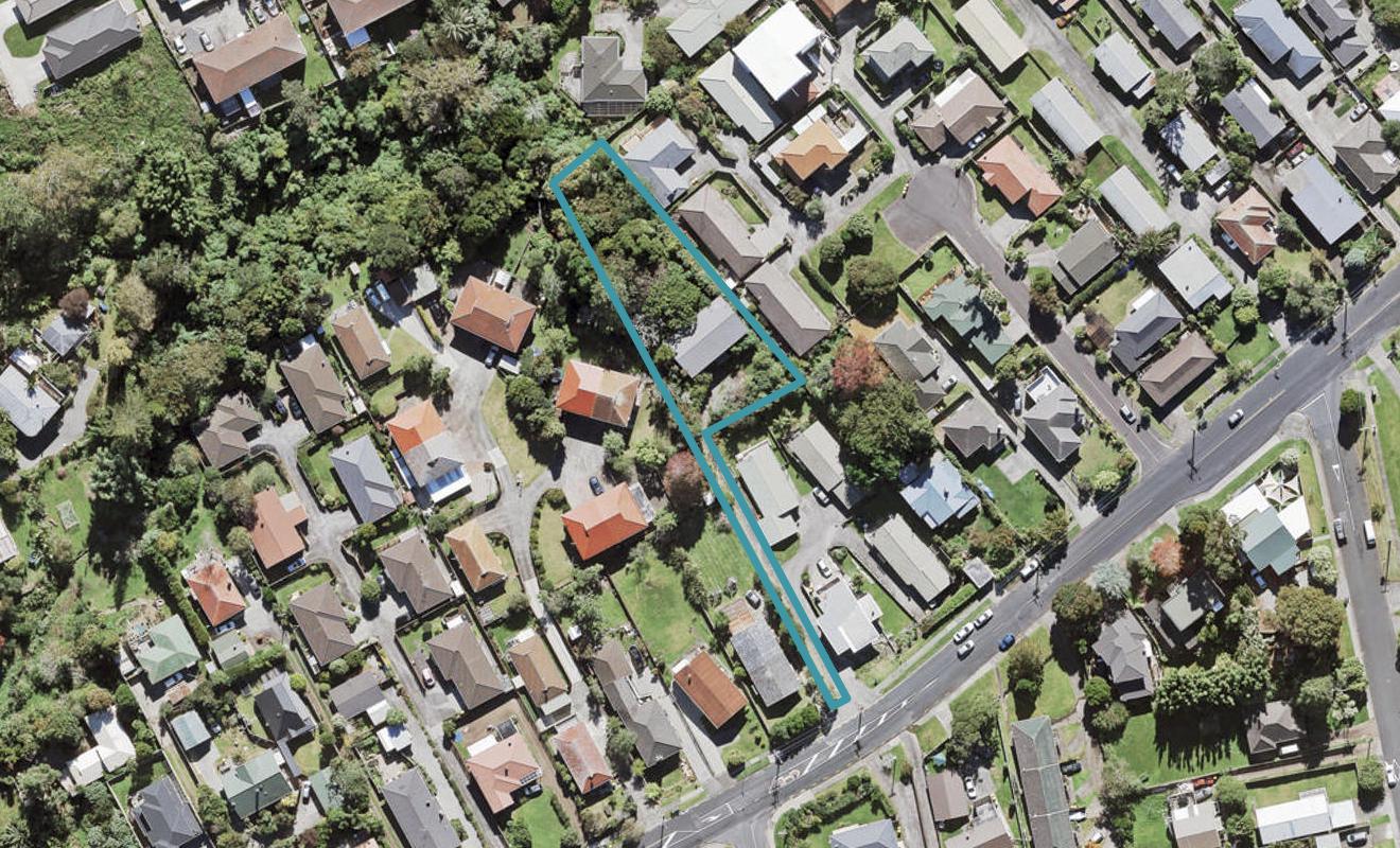 121 Hutchinson Avenue, New Lynn, Auckland - Carousel 1