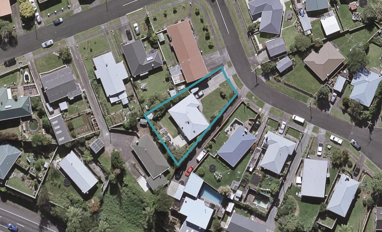4 Elm Grove, Westown, New Plymouth - Carousel 1