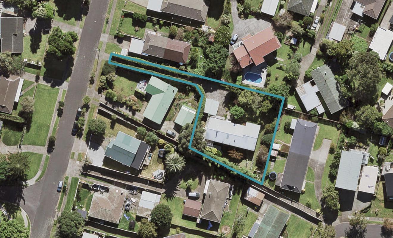 9 Ashcroft Avenue, Mangere Bridge, Auckland - Carousel 1