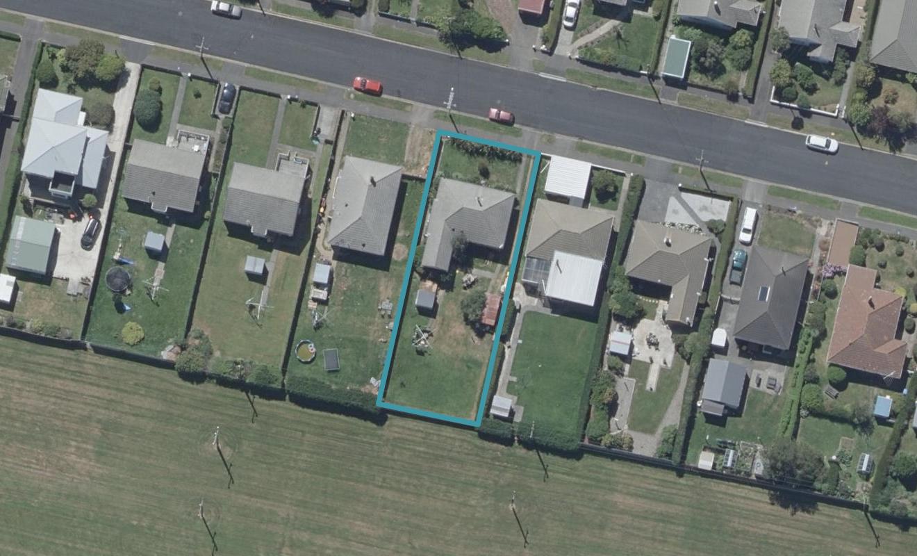 43 Balmain Street, Halfway Bush, Dunedin - Carousel 1
