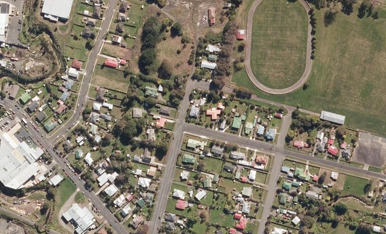 1 Marumaru Street, Marton - Carousel 1