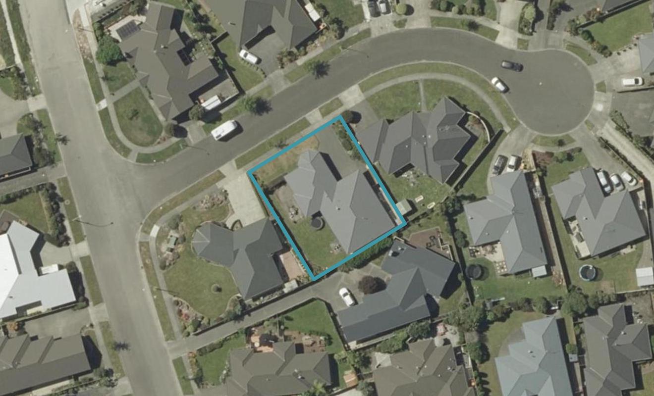 4 Ron Place, Fitzherbert, Palmerston North - Carousel 1