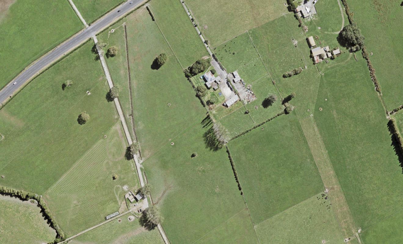11 Pureirei Drive, CLEVEDON - Carousel 1