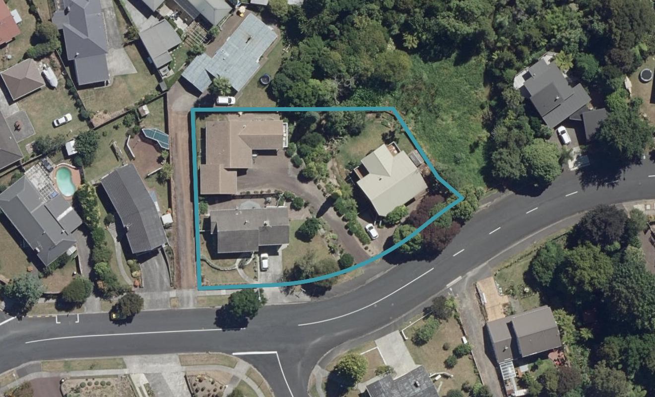 15B Chedworth Avenue, Chedworth, Hamilton - Carousel 1