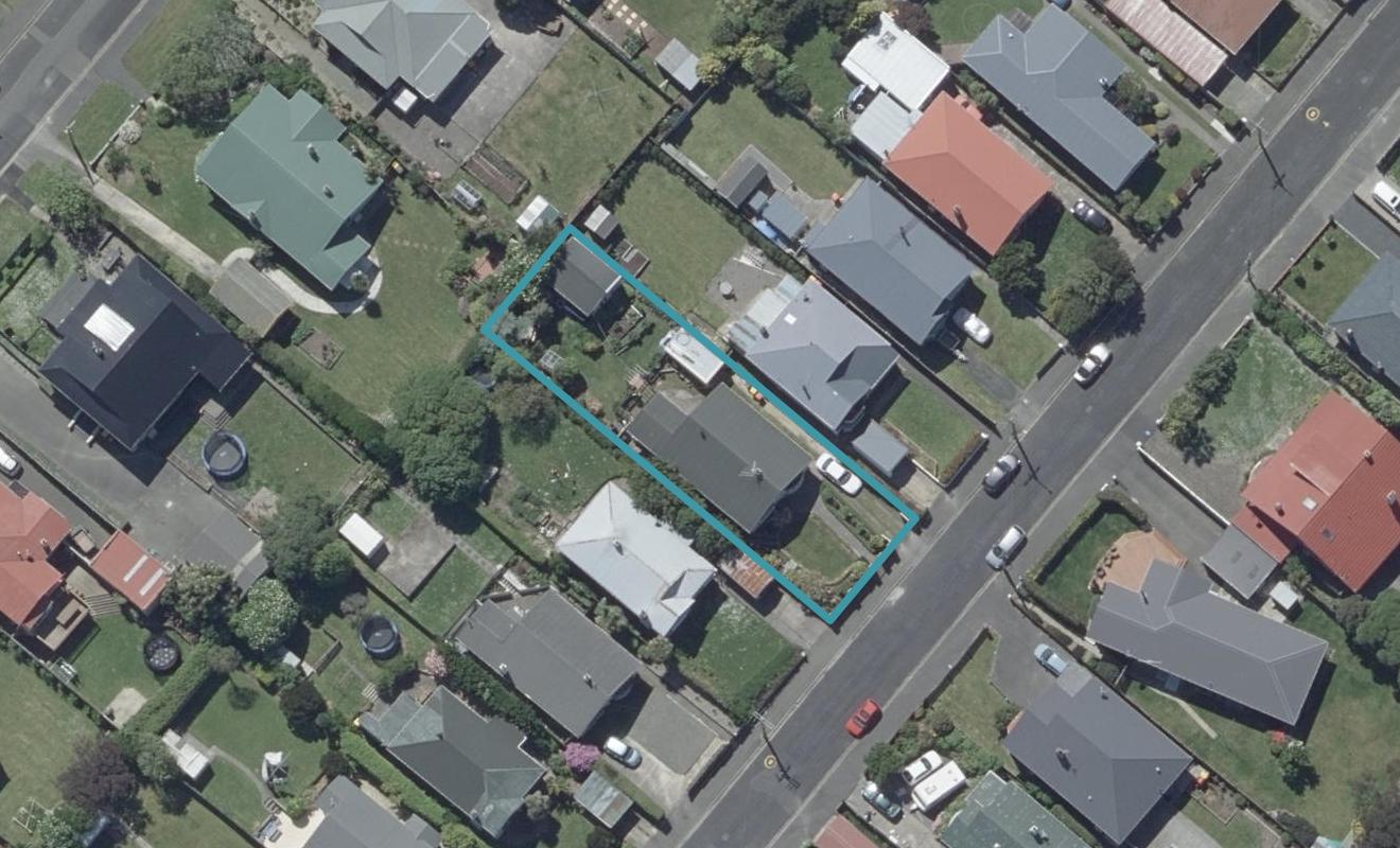 29 Oakland Street, Andersons Bay, Dunedin - Carousel 1