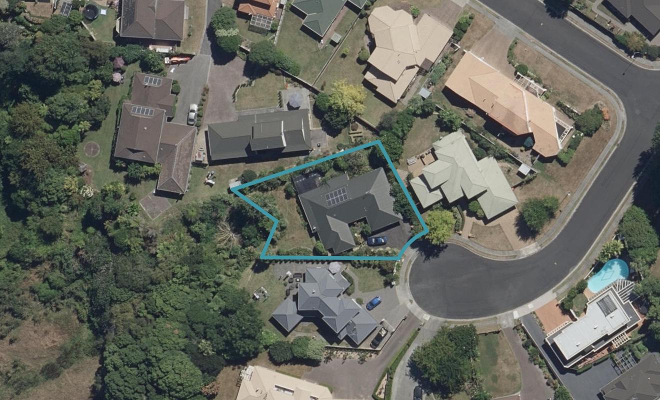 10 Longwood Place, Harrowfield, Hamilton - Carousel 1