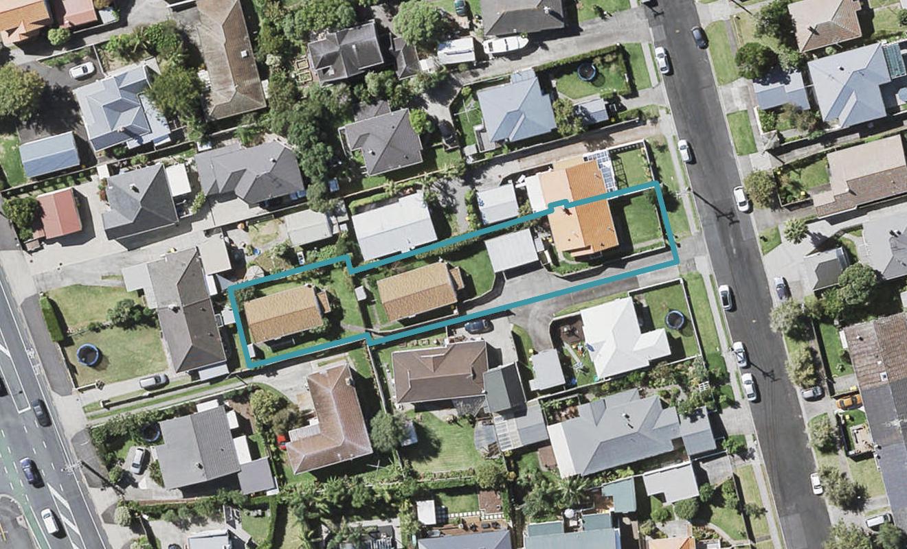 1/5 Fraser Road, Narrow Neck, Auckland - Carousel 1