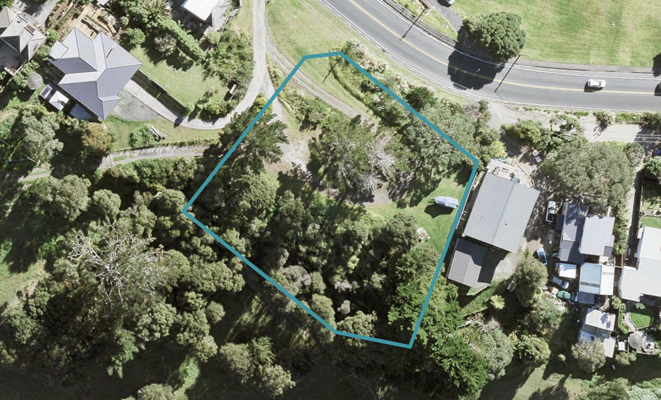 497 Whangaparaoa Road, Stanmore Bay, Whangaparaoa - Carousel 1