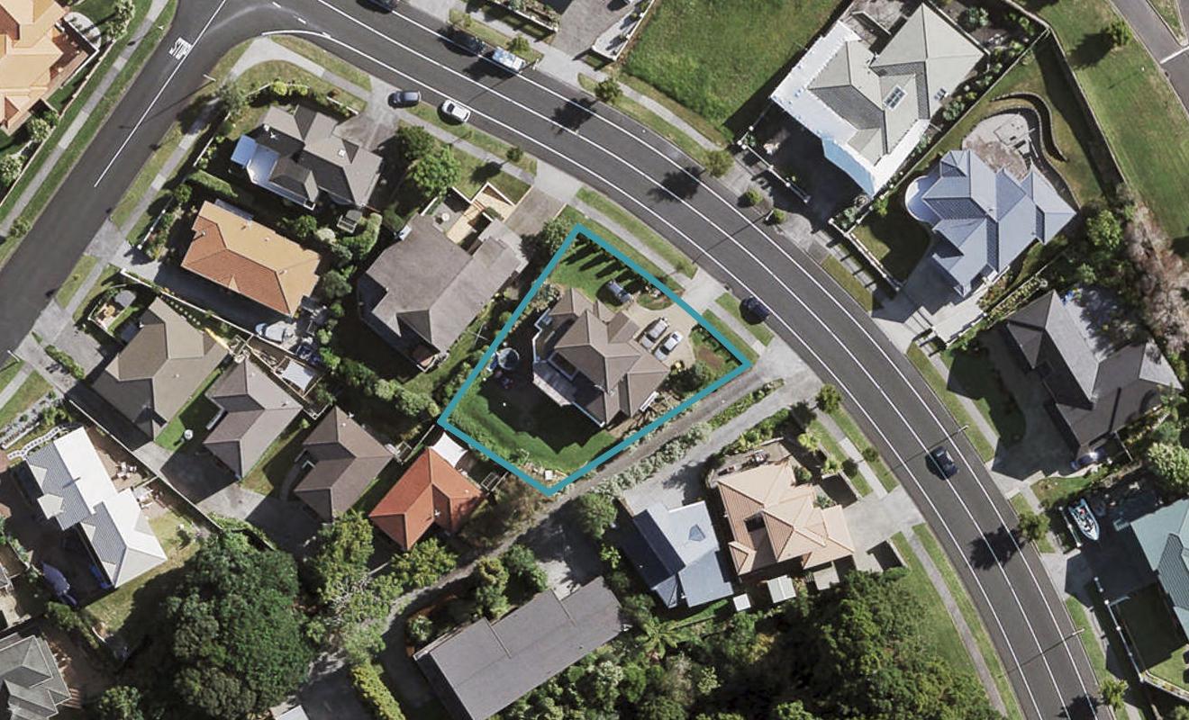 93 Goodwood Drive, Goodwood Heights, Auckland - Carousel 1