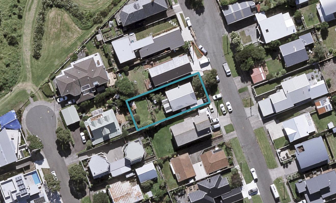 8 Newton Street, Fitzroy, New Plymouth - Carousel 1