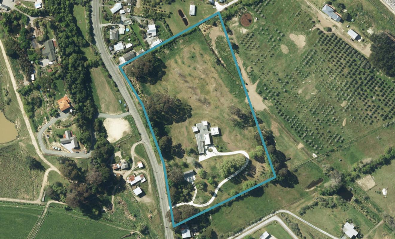 44 Stafford Drive, Ruby Bay, Mapua - Carousel 1