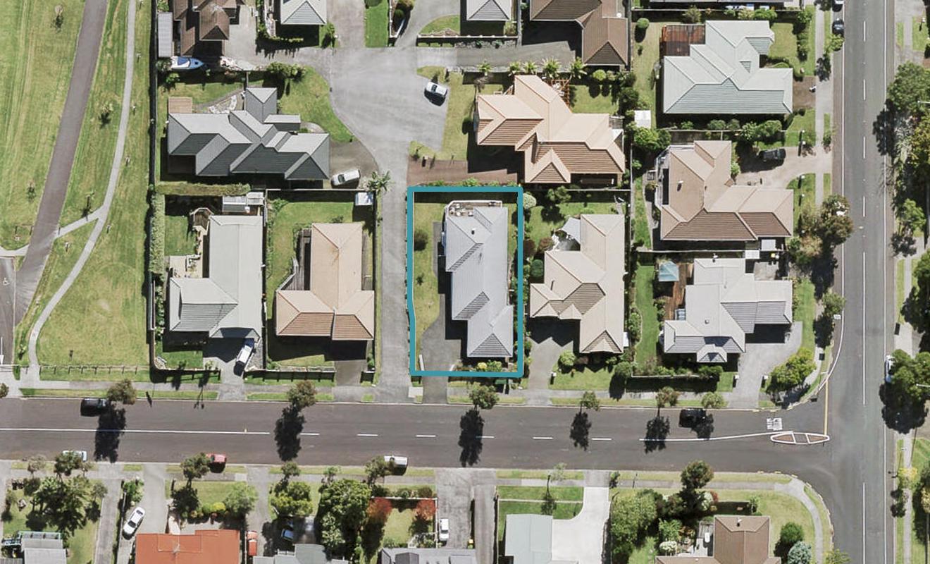 1B Picasso Drive, West Harbour, Auckland - Carousel 1