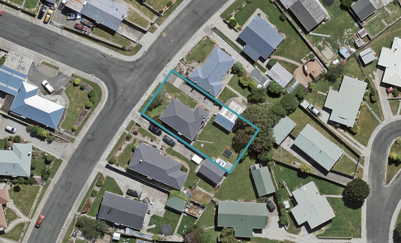 17 Dundee Street, Strathern, Invercargill - Carousel 1