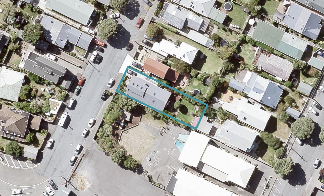 45 Tuatoru Street, Eastbourne, Lower Hutt - Carousel 1