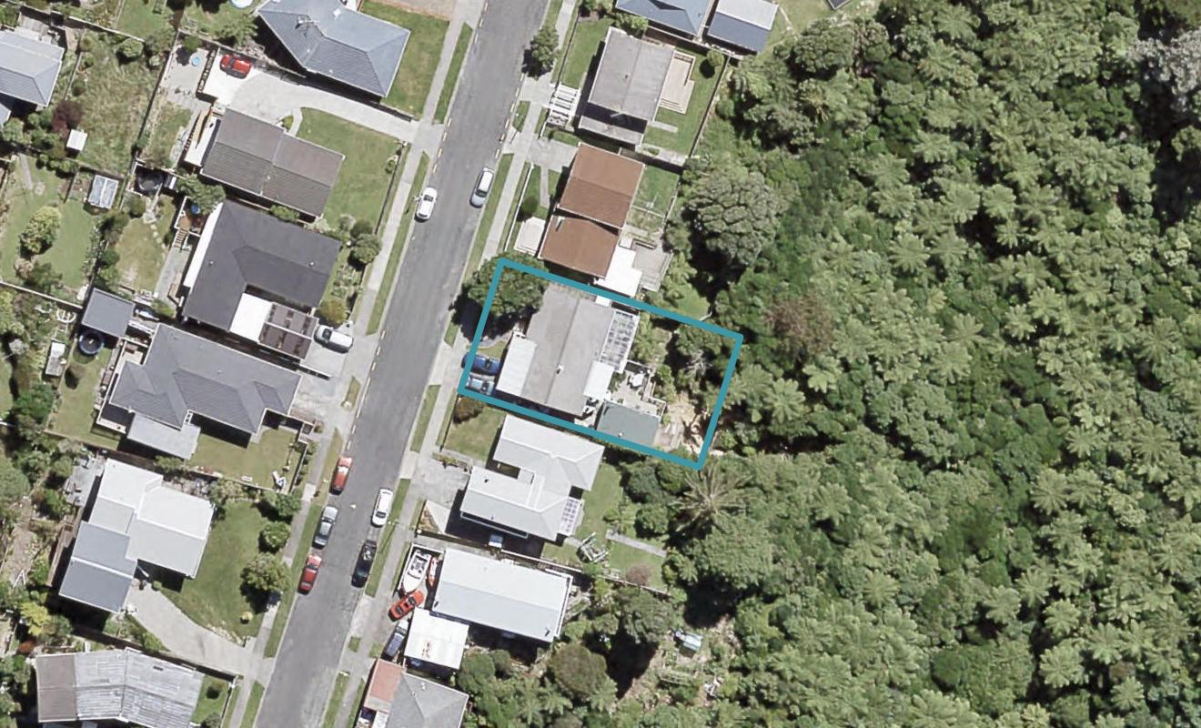 42 Taieri Crescent, Kelson, Lower Hutt - Carousel 1