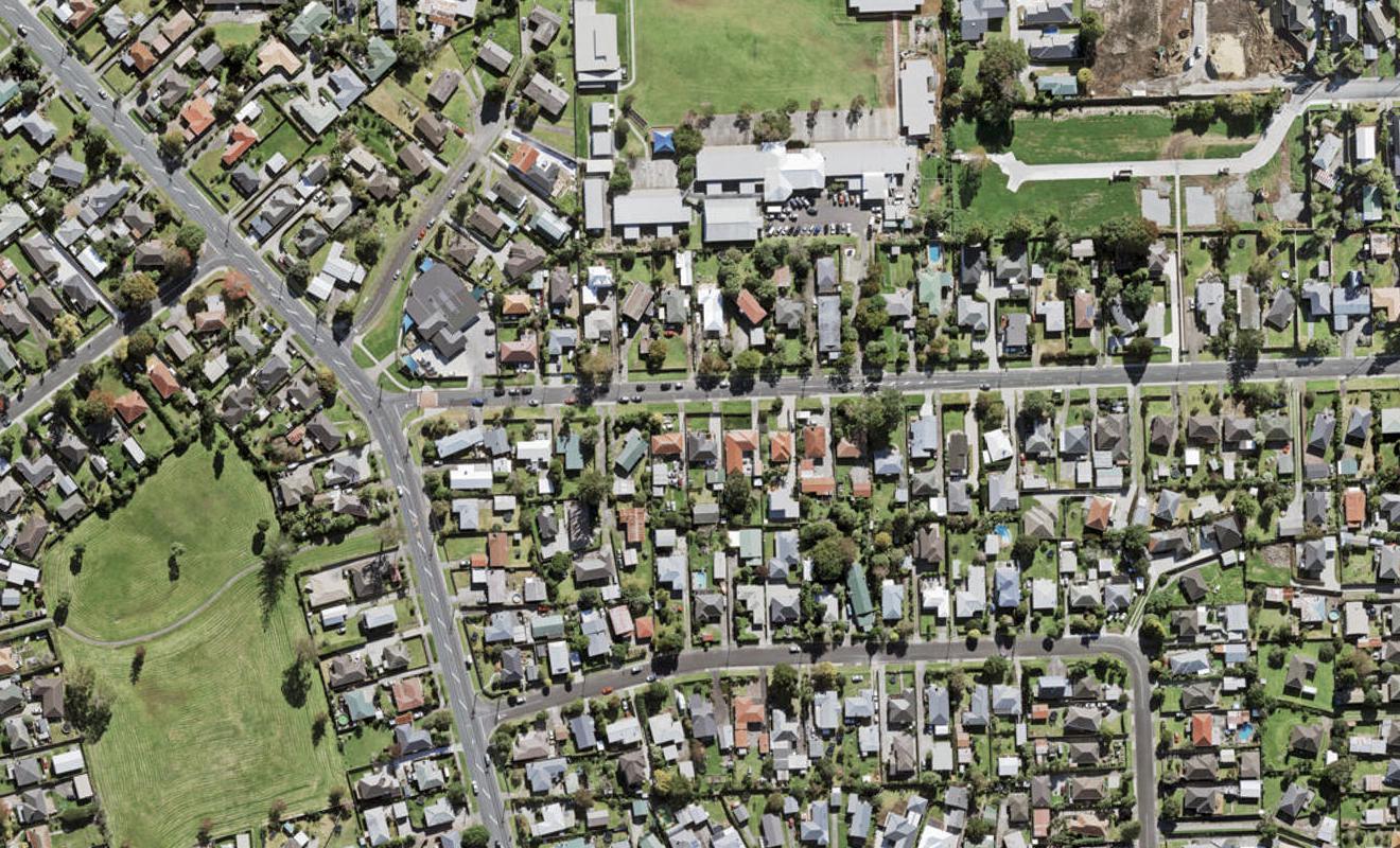 11C Waipani Road, Te Atatu Peninsula, Auckland - Carousel 1