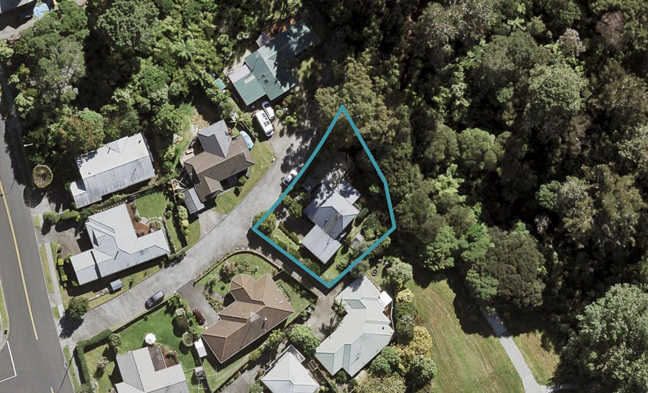 75 Unsworth Drive, Unsworth Heights, Auckland - Carousel 1