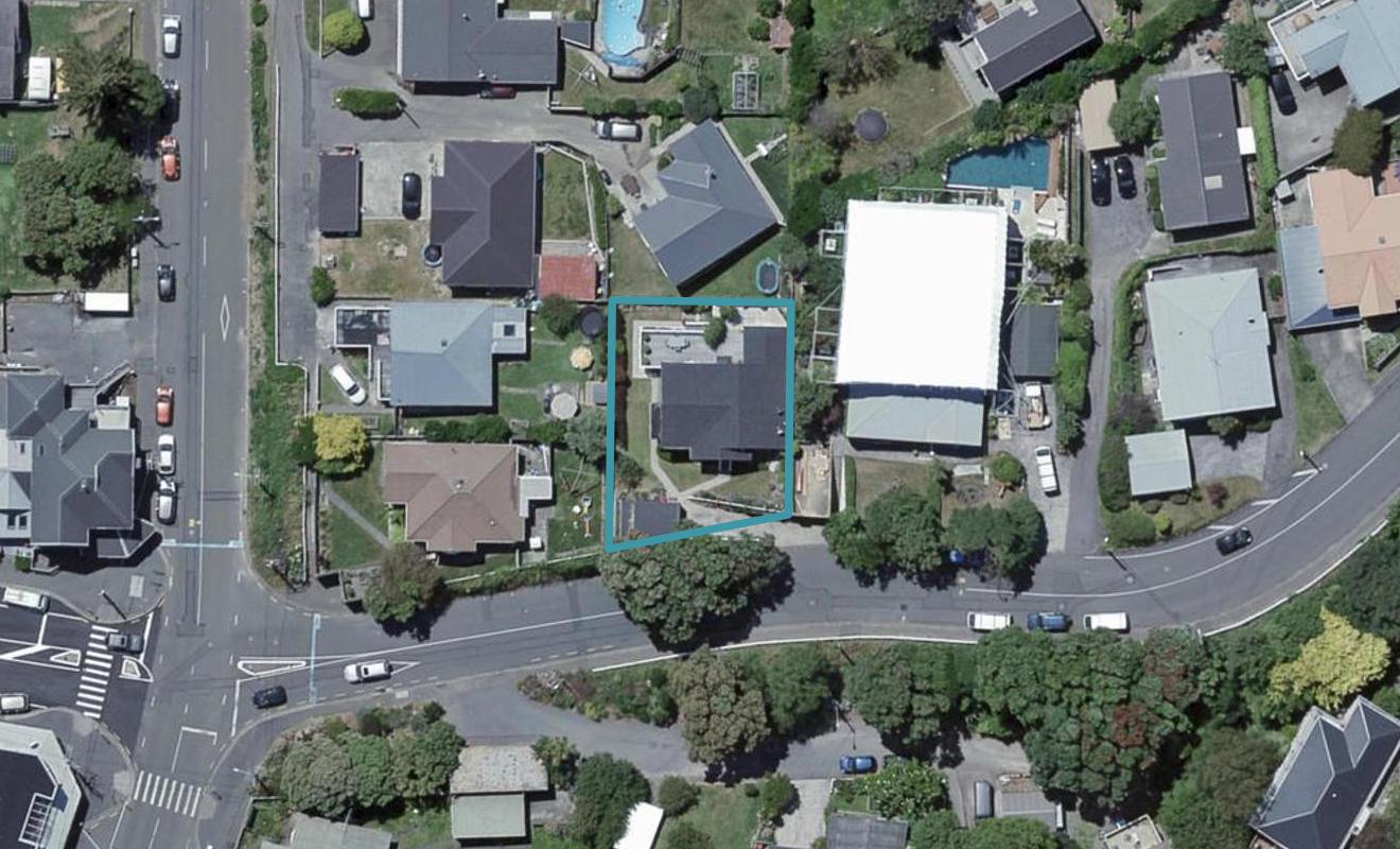 61 Camperdown Road, Miramar, Wellington - Carousel 1