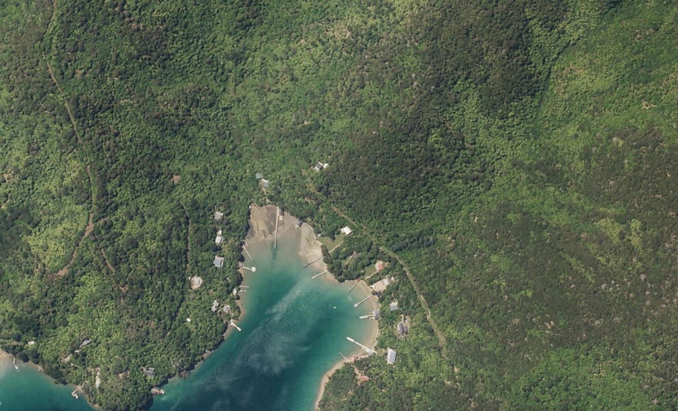 0 West Bay, Lochmara Bay - Carousel 1