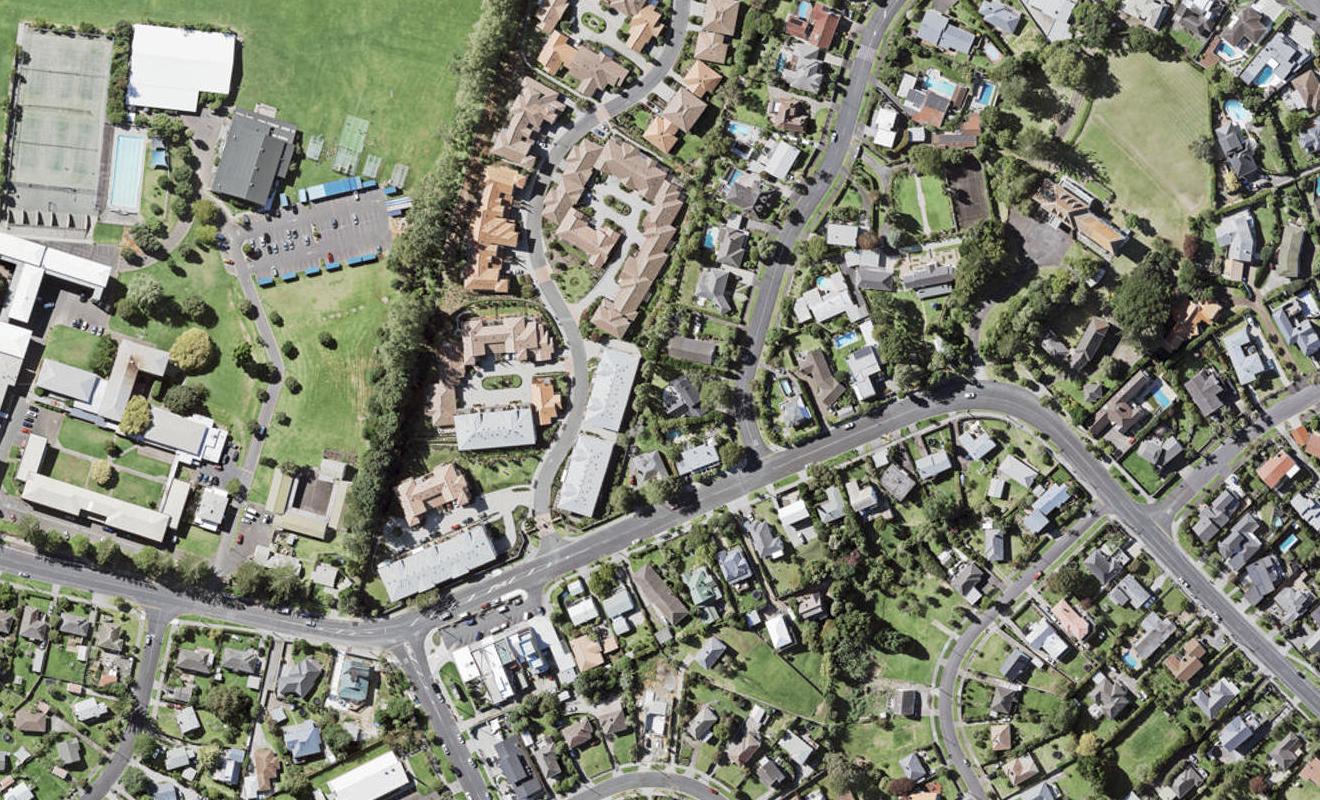 69F Roberta Avenue, Glendowie, Auckland - Carousel 1