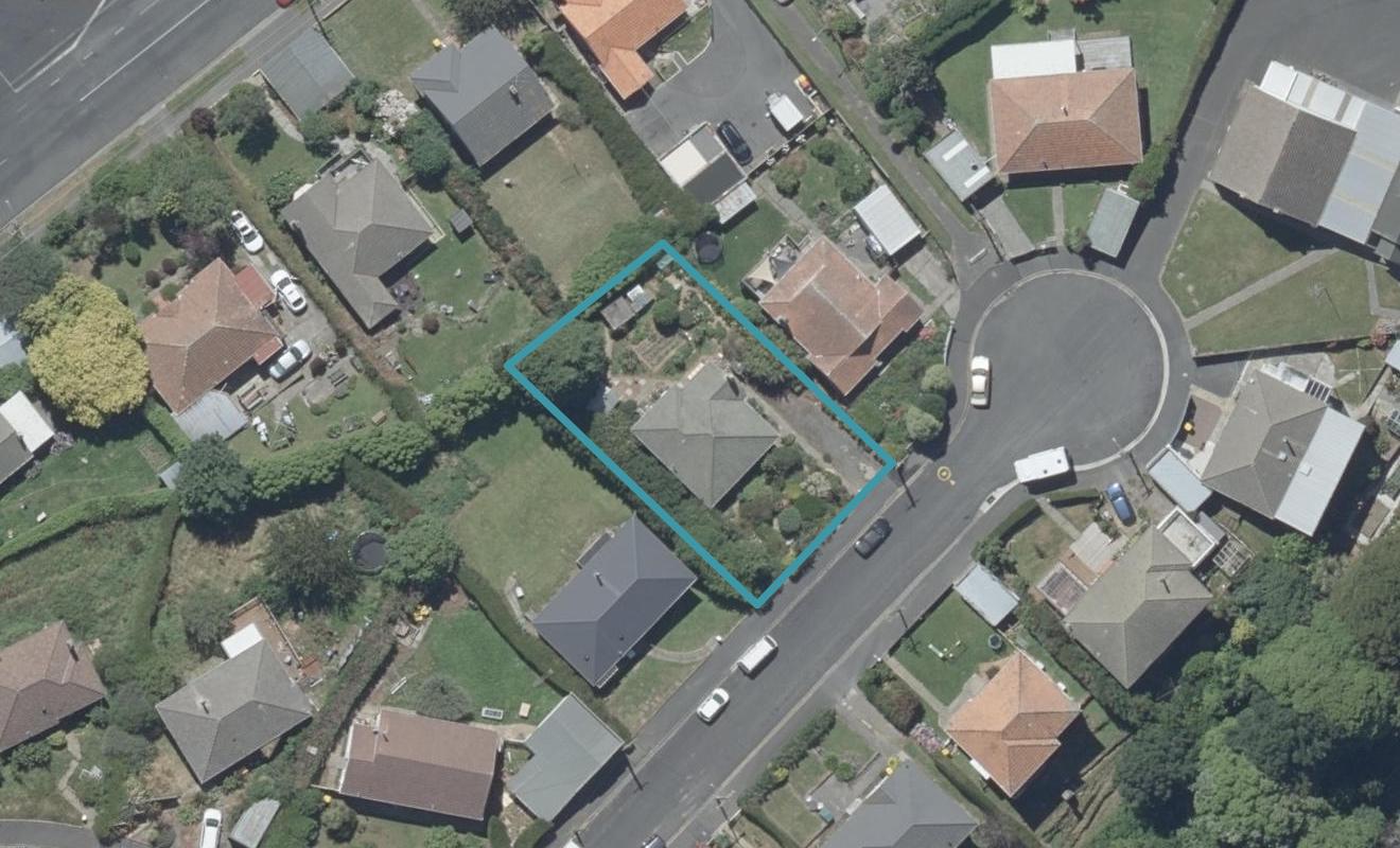 7 Holyrood Avenue, Wakari, Dunedin - Carousel 1