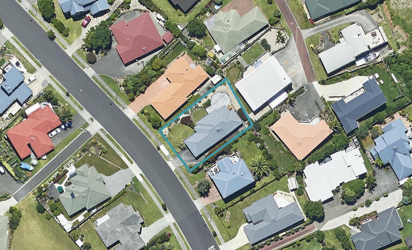 31 Oteki Park Drive, Welcome Bay, Tauranga - Carousel 1