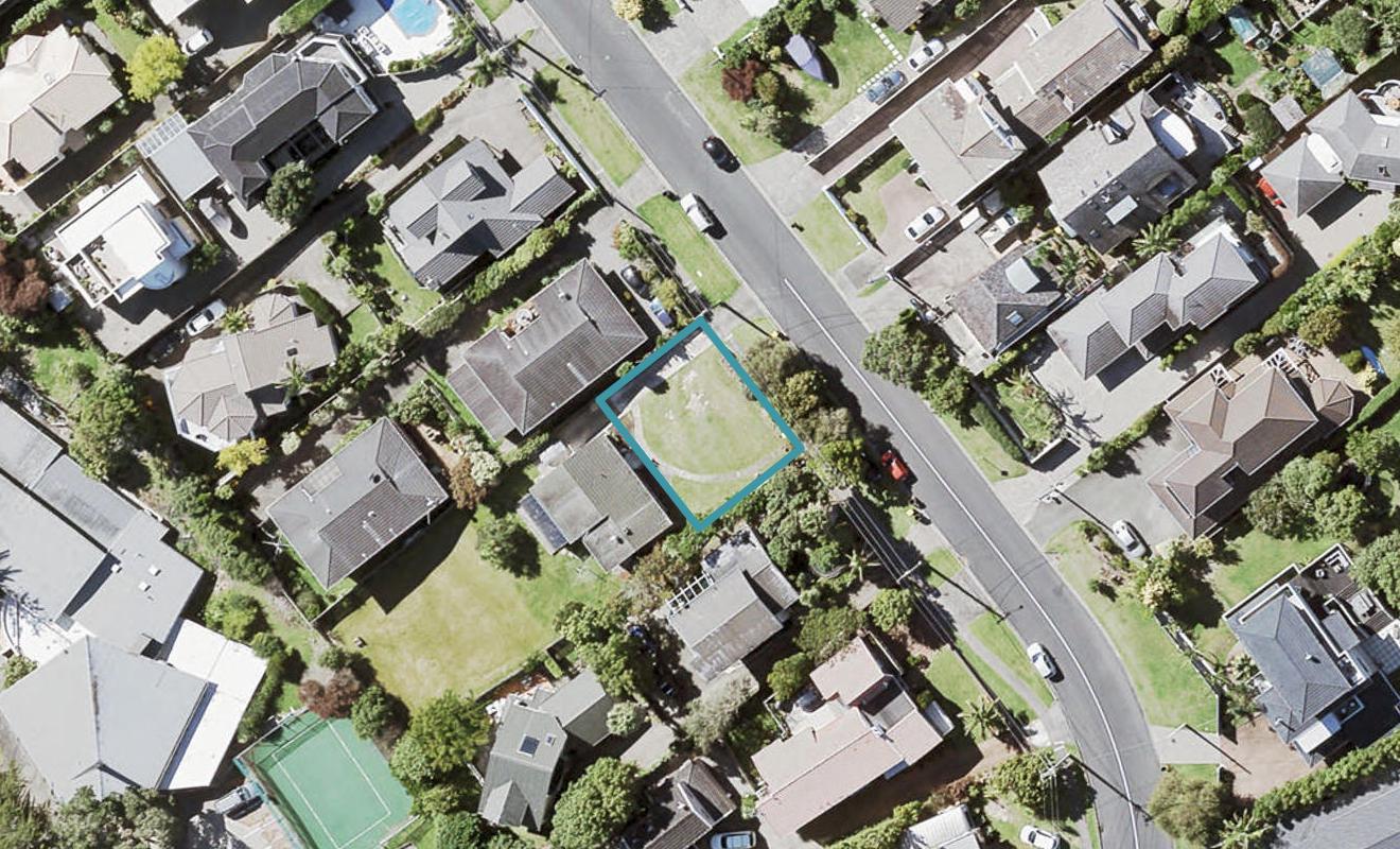 32A Gulf View Road, Murrays Bay, Auckland - Carousel 1