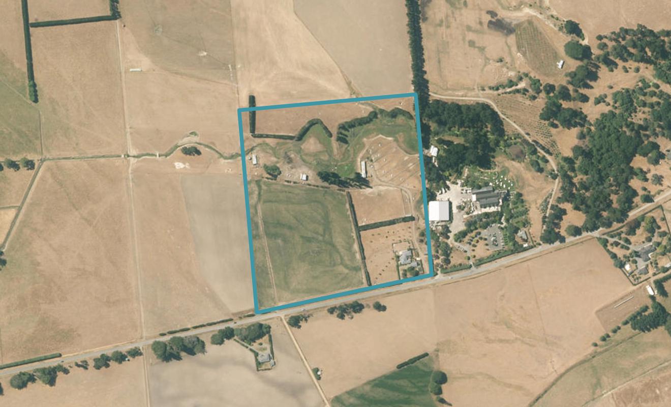 213 Stockgrove Road, Glasnevin, Amberley - Carousel 1