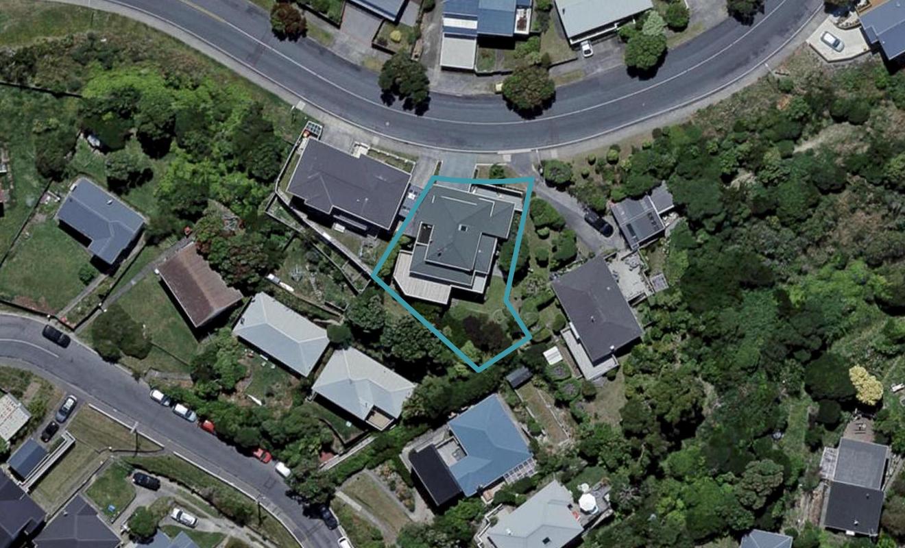 20 Akaroa Drive, Maupuia, Wellington - Carousel 1