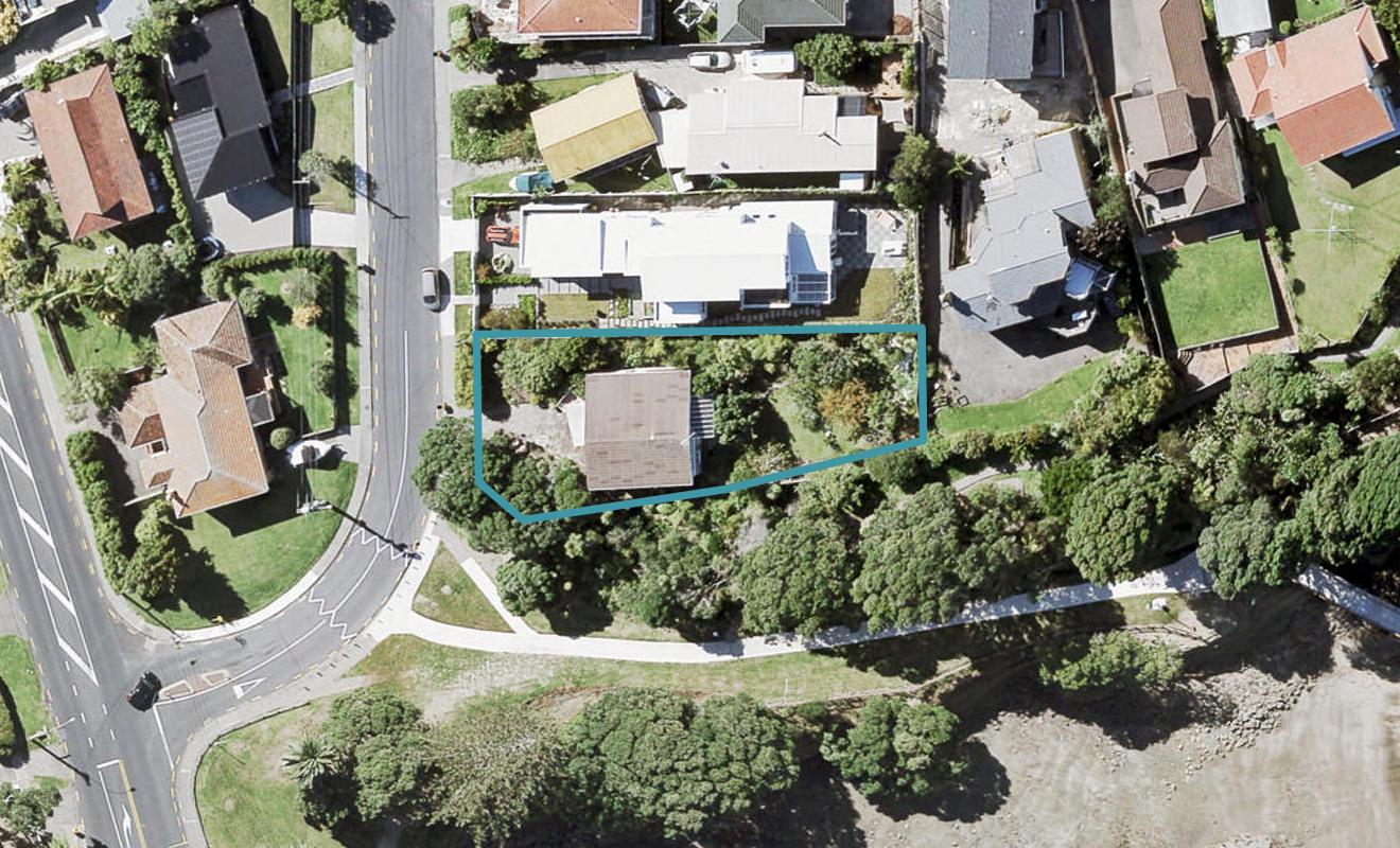 1 Gulf View Road, Murrays Bay, Auckland - Carousel 1