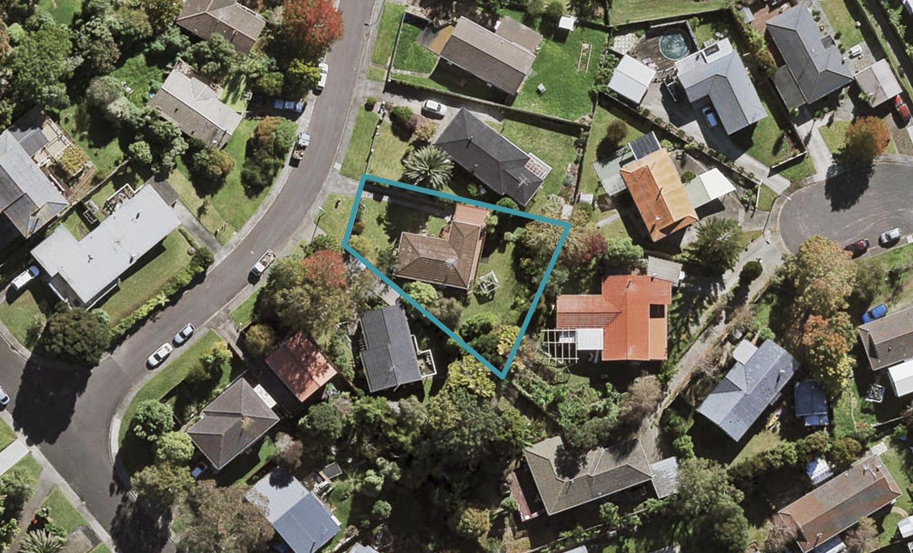 2 Wanita Place, Totara Vale, Auckland - Carousel 1