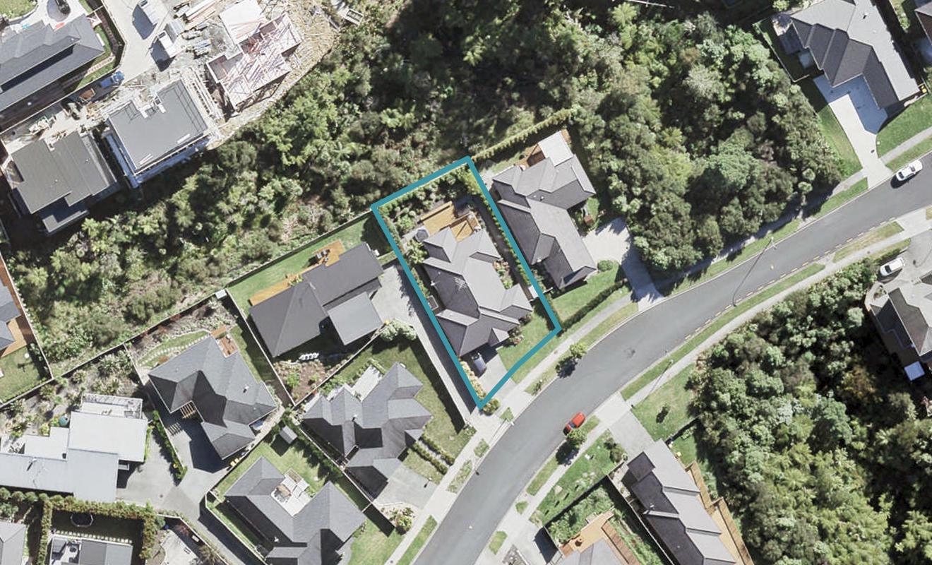 33 Hornbill Drive, Fairview Heights, Auckland - Carousel 1