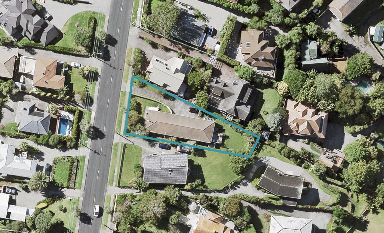 2/127 Litten Road, Cockle Bay, Auckland - Carousel 1