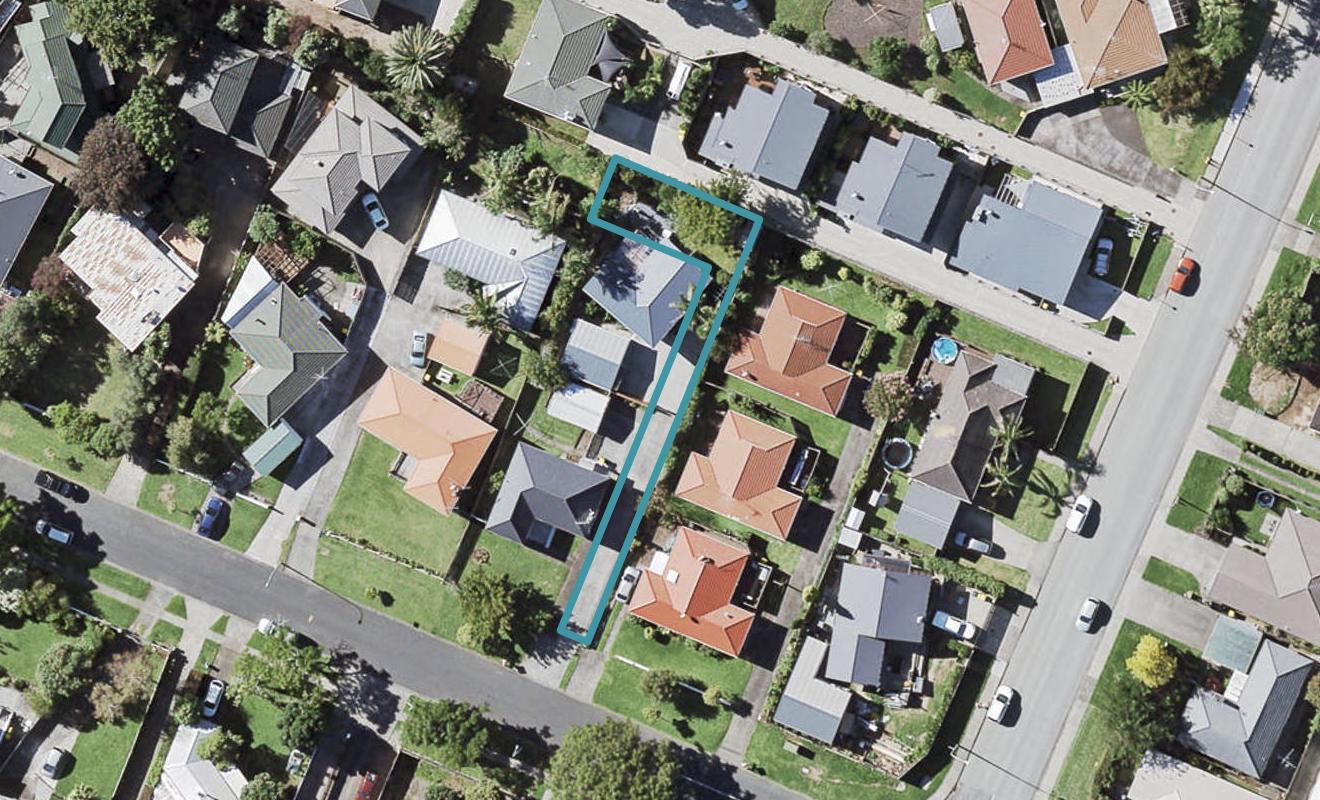7/72 Howe Street, Howick, Auckland - Carousel 1