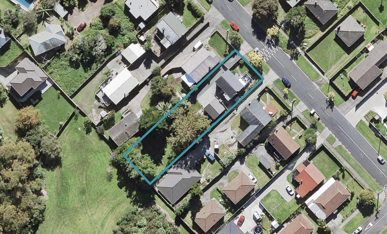 26 Northall Road, New Lynn, Auckland - Carousel 1