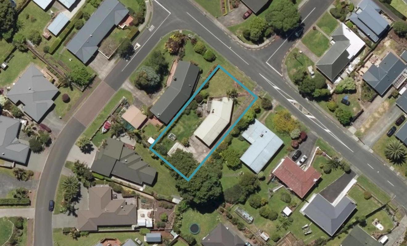 9 Te Puia Street, Kamo, Whangarei - Carousel 1
