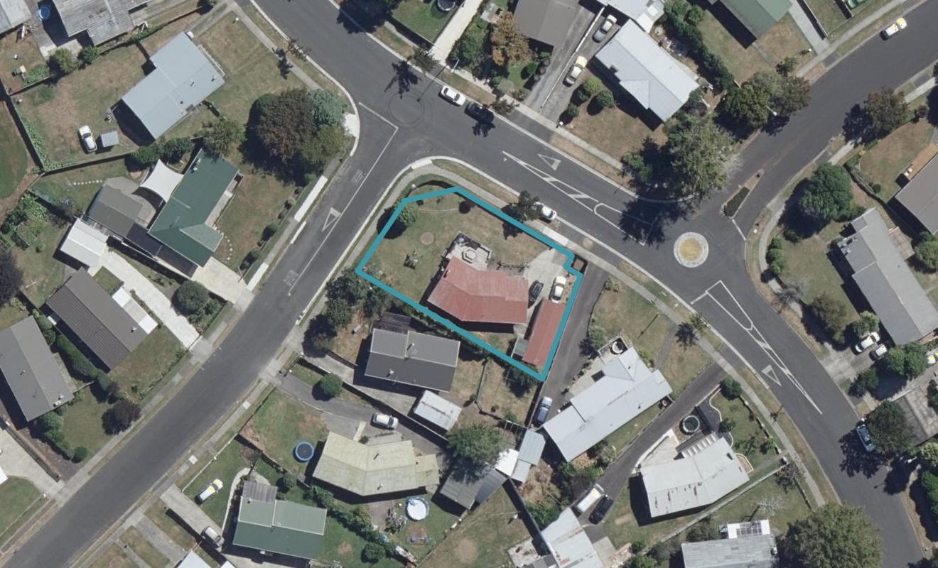 29 Rhonda Avenue, Deanwell, Hamilton - Carousel 1