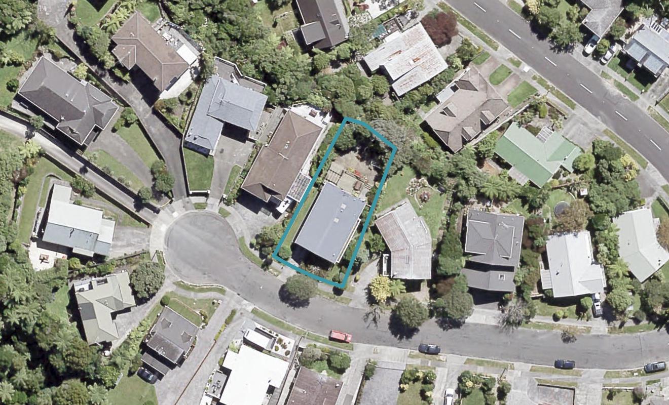 10 Westpoint Avenue, Harbour View, Lower Hutt - Carousel 1