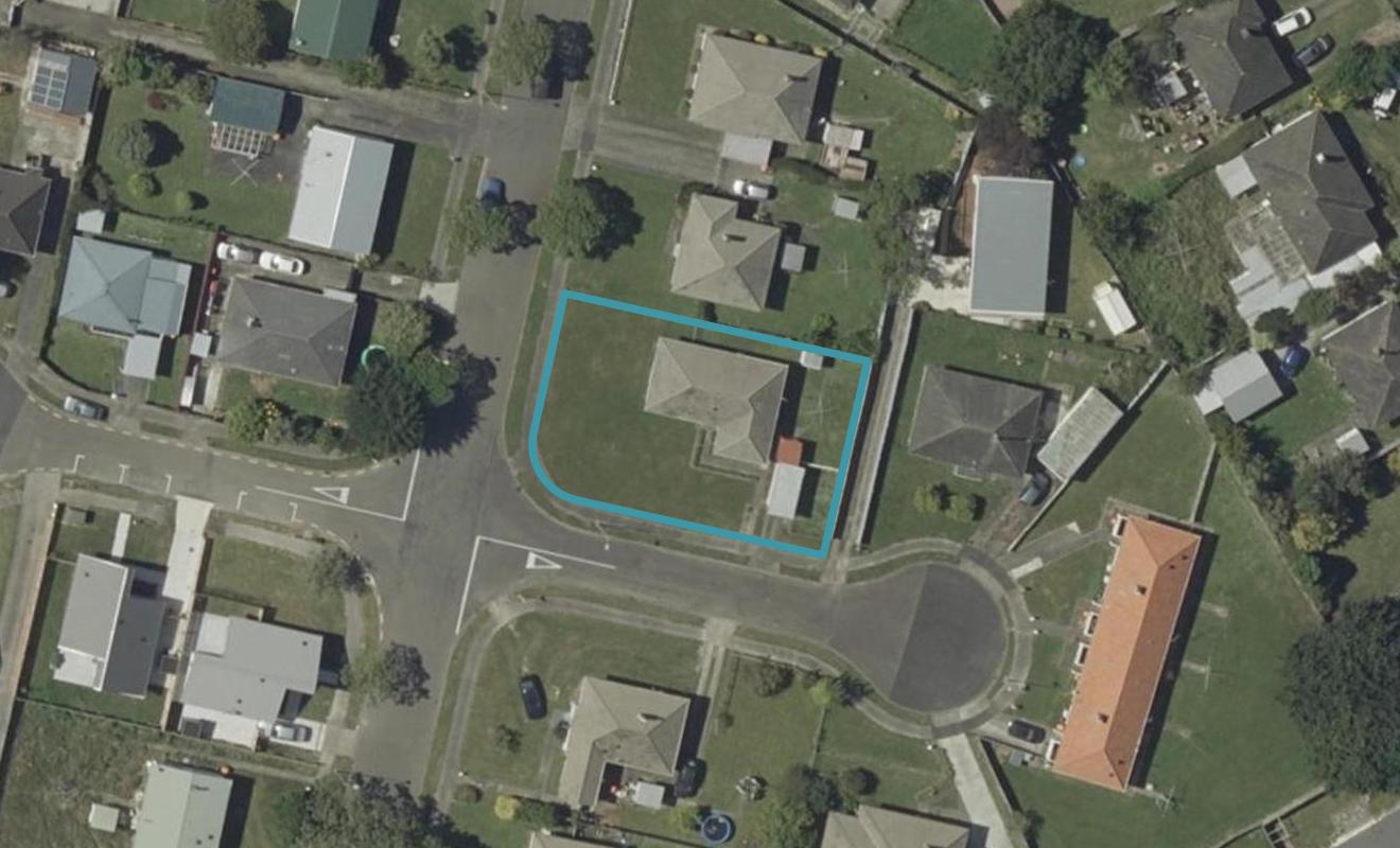 2 Warwick Place, Awapuni, Palmerston North - Carousel 1
