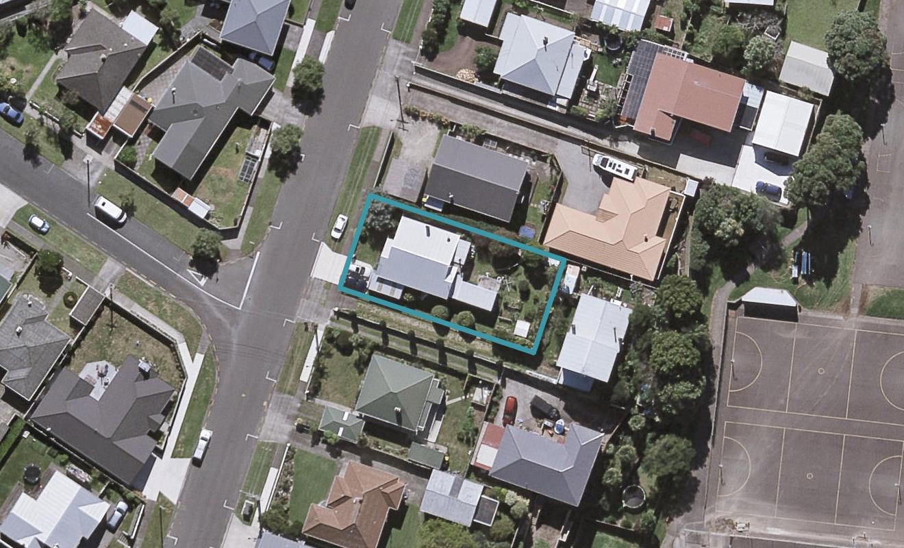 9 Normanby Street, Fitzroy, New Plymouth - Carousel 1