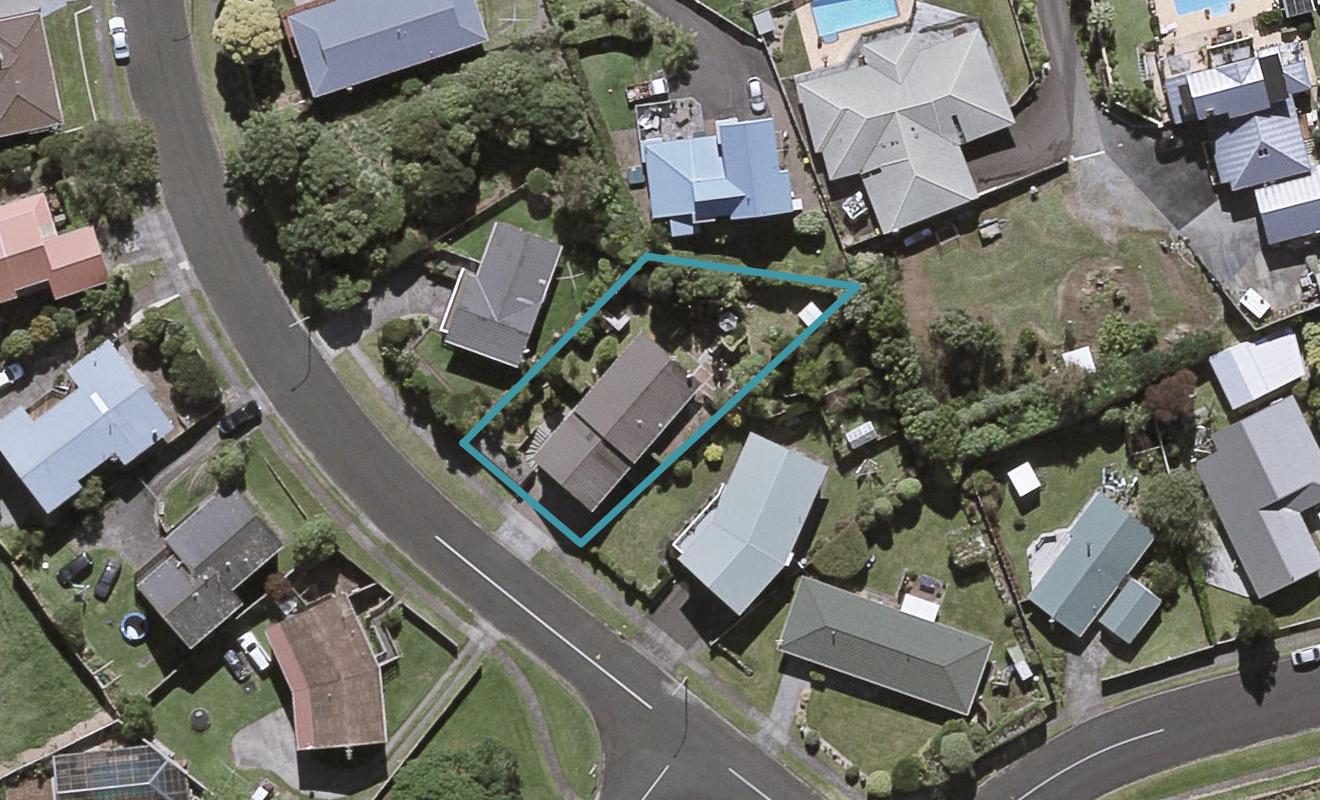 6 Bronte Place, Whalers Gate, New Plymouth - Carousel 1