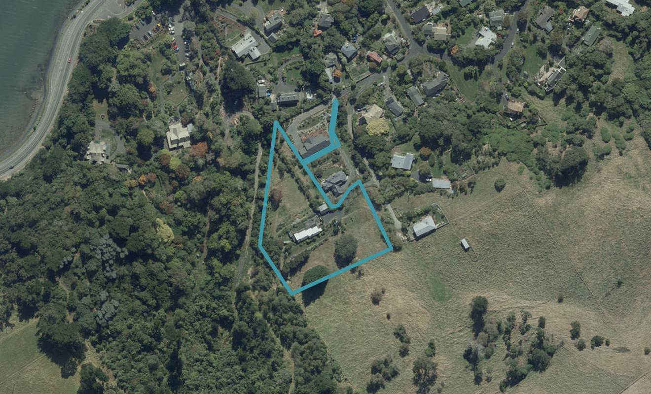 14 Barling Street, Macandrew Bay, Dunedin - Carousel 1
