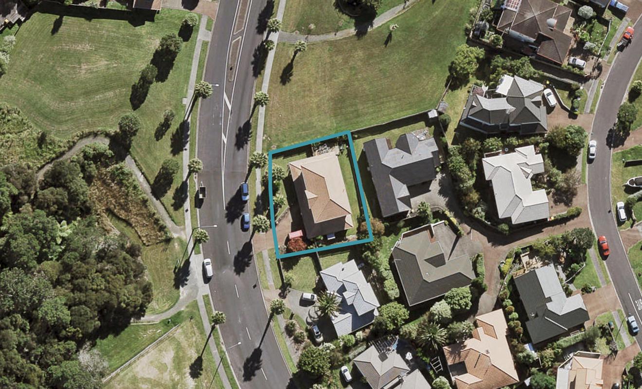 52 Caribbean Drive, Unsworth Heights, Auckland - Carousel 1